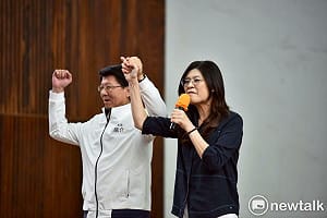 國民黨主席鄭麗文參加台南新春團拜　祝福謝龍介市長候選人馬到成功