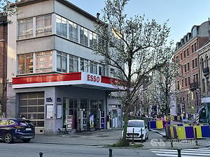 中東戰火推高油價　荷蘭赴比利時加油車潮增