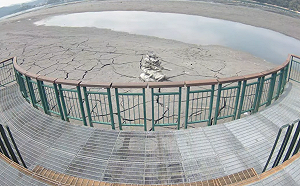 (影)水情告急！日月潭「九蛙疊像」全都露 驚人乾旱畫面曝光