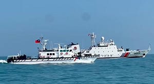 （影）中國海警船連二日侵擾金門海域　海巡2小時全程監控強勢驅離