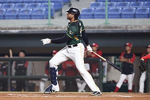 魔鷹超前2分砲　中職官辦熱身賽助雄鷹擊敗龍