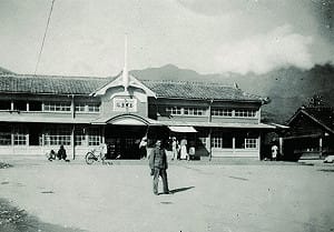花東通車百年！限量千份紀念套票  3/20關山站開賣