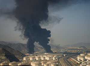 伊朗出動無人機狂炸波斯灣鄰國能源設施！ 科威特2座煉油廠遭攻擊