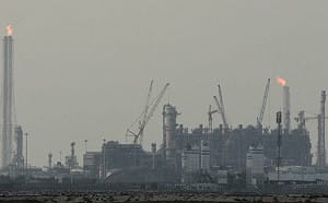 伊朗打仗卡達遭殃！液化天然氣出口受創、17%產能遭癱瘓 年損約200億美元