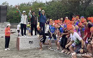 臺南全國鐵人三項錦標賽安平登場  近千選手挑戰極限展現運動城市活力