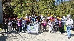 高雄三國小挑戰山野   畢業生聯手勇闖兩千公尺高山