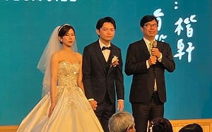 任內第二位青年局長完成終身大事     陳其邁逼一年內「做人成功」