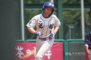 謝國城盃少棒王約翰開轟　北市福林預賽2連勝