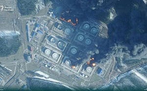 (影) 烏無人機炸俄最大石油出口港! 4油槽起火濃煙蔽天 防空系統、雷達也挨轟