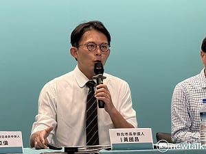 李四川推老公寓增建電梯  黃國昌競辦讚：樂見跟進提高齡友善政策