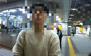 不爽低頭族化身「撞人族」！男子台北捷運站惡意衝撞行人