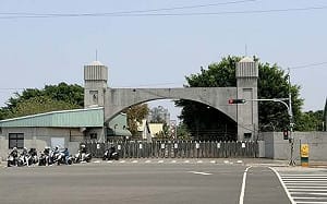 柯志恩喊高市府會遷205兵工廠    許智傑：最好的地點選擇就在衛武營  