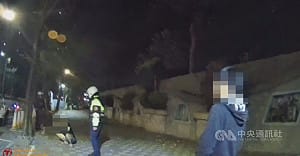 藍牙耳機未歸還引糾紛　台中3人肢體衝突遭法辦