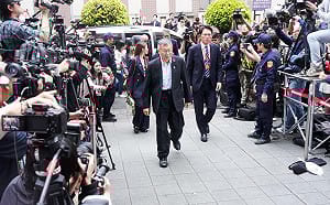 快訊》柯文哲京華城案今宣判　主要被告陸續抵北院應訊