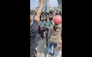 (影) 陸多地暴動 ! 廣東、黑龍江、湖北爆衝突 民眾走上街頭 傳警民互鬥釀上千死傷 