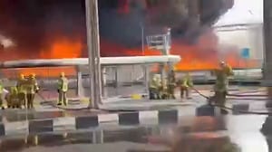 (影 ) 伊加強轟炸海灣國家! 胡塞要封鎖曼德海峽、「這國」稱挺伊恐參戰