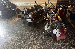 北市男夜推56輛路停機車  南港警火速查緝到案