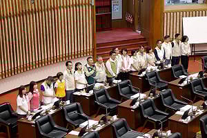 肯定陳其邁多年市政努力     民進黨團：奠定未來高雄發展30年基礎