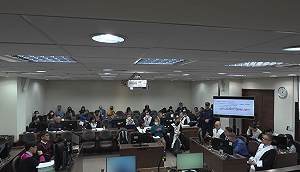 柯文哲踩飛輪收300萬辯只是「轉手」！檢精闢一句「勉強算自行車手」　全場笑爆