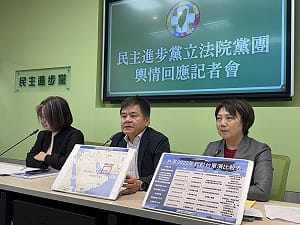 媒體問鄭麗文「訪陸」 他嗆應正名「訪中」：不然是訪鹿、訪羊還是訪牛？