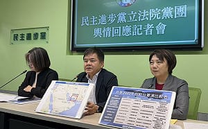 媒體問鄭麗文「訪陸」 他嗆應正名「訪中」：不然是訪鹿、訪羊還是訪牛？