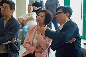 何欣純率團訪高取經  借鏡「棧叁庫」轉型經驗打造台中AI智慧城