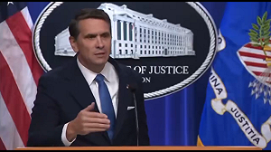 踩到阿聯酋醜聞痛點?  美副司法部長受訪爆氣開轟、卡達追討4億美元專機