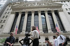 美伊達成停火　華爾街主要指數開高、盤初勁揚