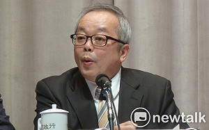 施俊吉：政院將在農曆春節前  提出解決低薪方案