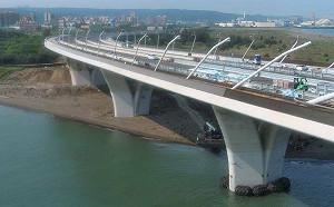 淡江大橋風切聲問題有解！公路局：加裝消音膠條4月中完成