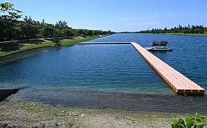 夏日避暑勝地！台東森林公園絕美活水湖   即日起開放游泳
