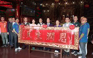 賴總統赴西來庵武龍宮武德宮贈匾揭牌　祈願風調雨順國泰民安市運昌隆