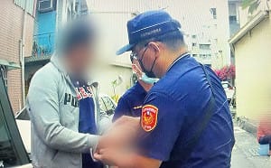 不信自己是詐團棋子   前鎮警查獲車手揭露詐騙內幕 