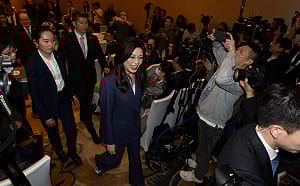 中南海最美女保鑣現身？鄭麗文訪中引熱議　貼身護衛身分掀網瘋傳 