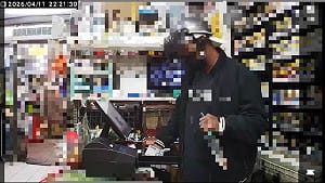 高雄五金行遭亮刀恐嚇取走現金　警逮嫌送辦