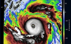 35年來最強4月颱！辛樂克颱風結構扎實  穩坐今年「風王」