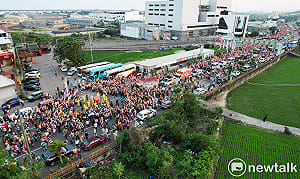 現場直擊》世紀「四媽會」登場！白沙屯媽祖起駕北港進香　大甲鎮瀾宮相會香火沸騰