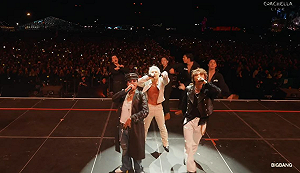 BIGBANG回歸登科切拉舞台！「為T.O.P留位置」惹哭粉絲
