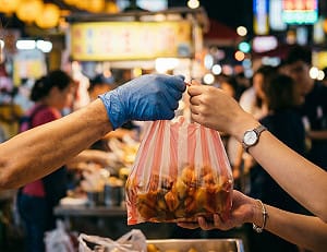 經濟部推平價專案  增產12.5億個塑膠袋  本週起陸續鋪貨進入市場