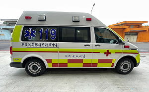 台中霧峰警分局驚傳槍響！56歲巡佐喉嚨中彈射穿頭蓋骨  命危搶救