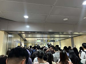 文湖線列車又異常了！上班族今早塞爆月台哀號　北捷說明原因