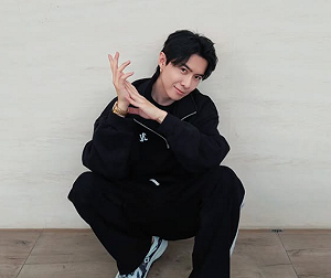 唐禹哲閃兵遭起訴「前兩天還宣傳活動」！網狂酸：自首前還營業