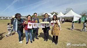黃偉哲回訪韓國平澤市長  參加花朵郊遊慶典行銷臺南鳳梨