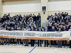 韓國平澤高中生愛上台南鳳梨  黃偉哲進入韓國校園推廣台南農產