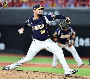 兄弟本季首次逆轉勝　開季13場第3勝平隊史最晚