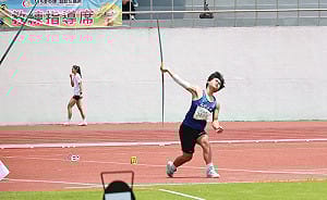 光復災區學生靠1支標槍摘金 律師問傅崐萁「270億重建費去哪？」網給答案了