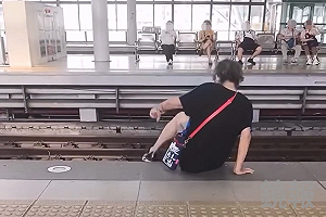 台中車站婦人為撿100元跳入軌道！列車差3分鐘進站 鐵路警察追查