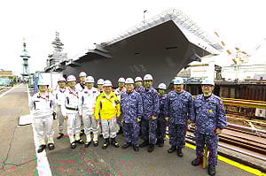 日本輕航艦＋1！海上自衛隊「出雲號」首度曝光方形新艦艏