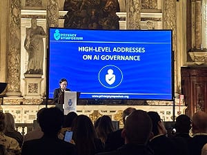 數發部次長侯宜秀出席隱私權論壇  分享台灣主權AI與資料治理策略