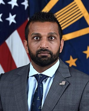 FBI局長帕特爾否認酗酒指控! 與媒體當場爆口角 還揚言要告